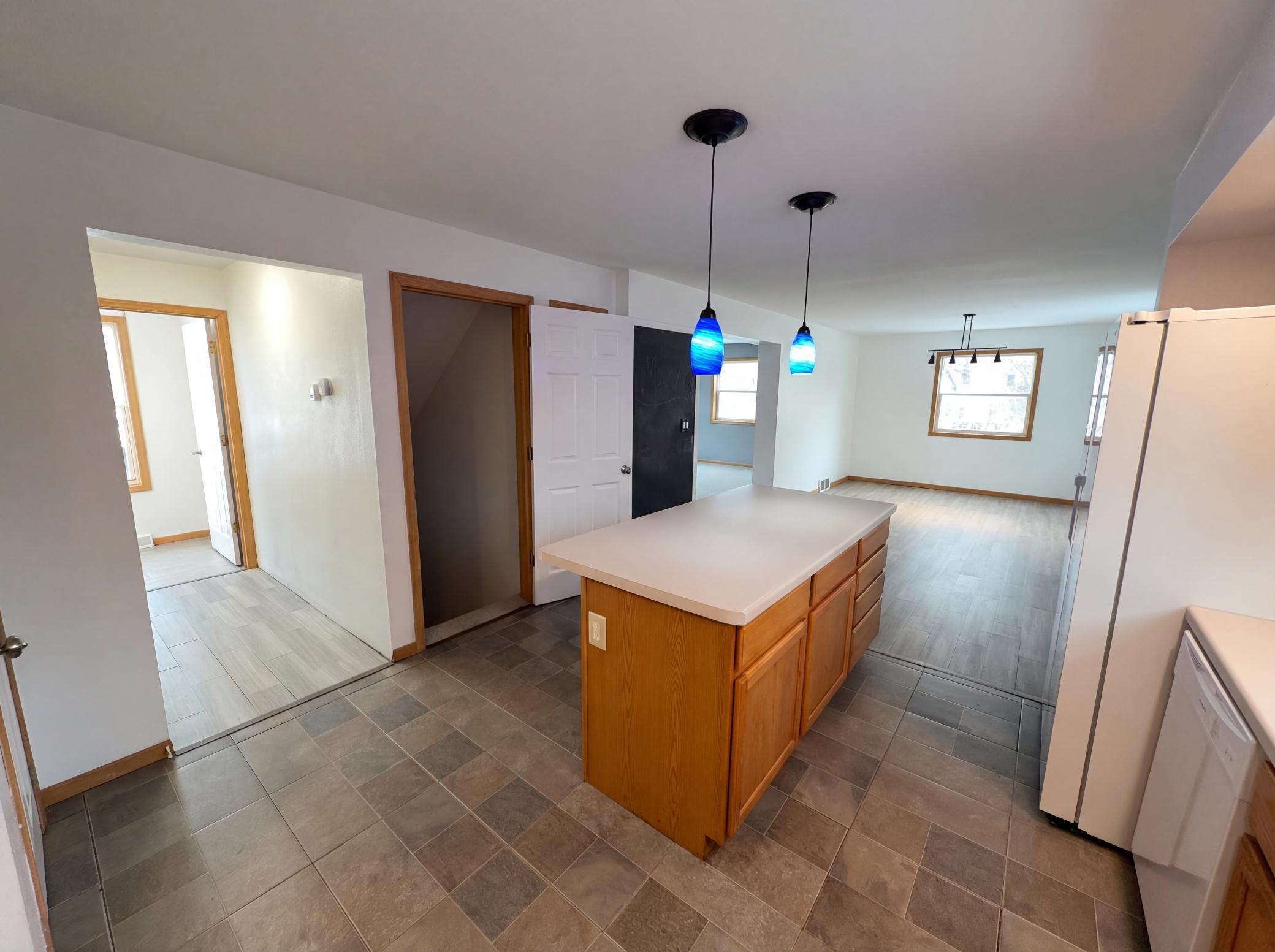 244 Point Douglas Road North St. Paul, MN 55106 - Photo 6 of 20