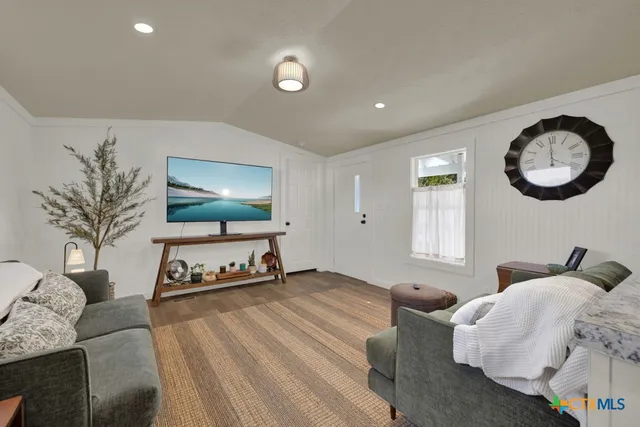 $500,000 | 270 Lakewood Court, Canyon Lake, TX 78133