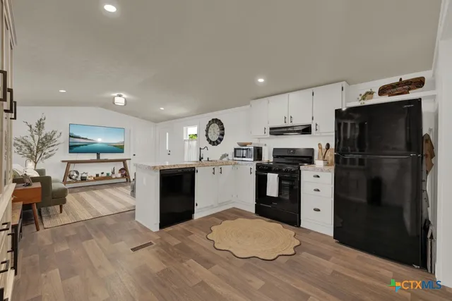 $500,000 | 270 Lakewood Court, Canyon Lake, TX 78133