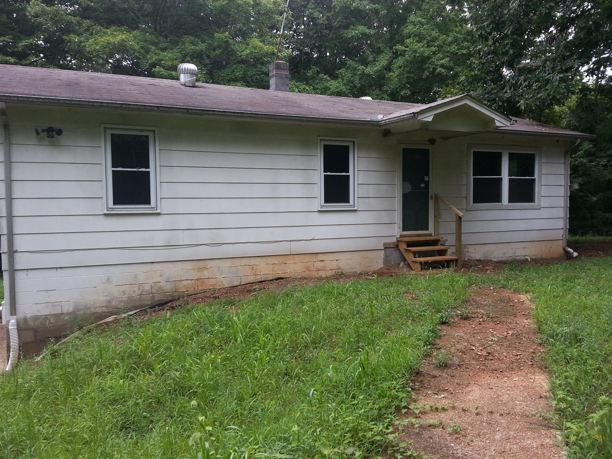 1901 East Beaverdam Road Centerville, TN 37033 - Photo 1 of 22 front