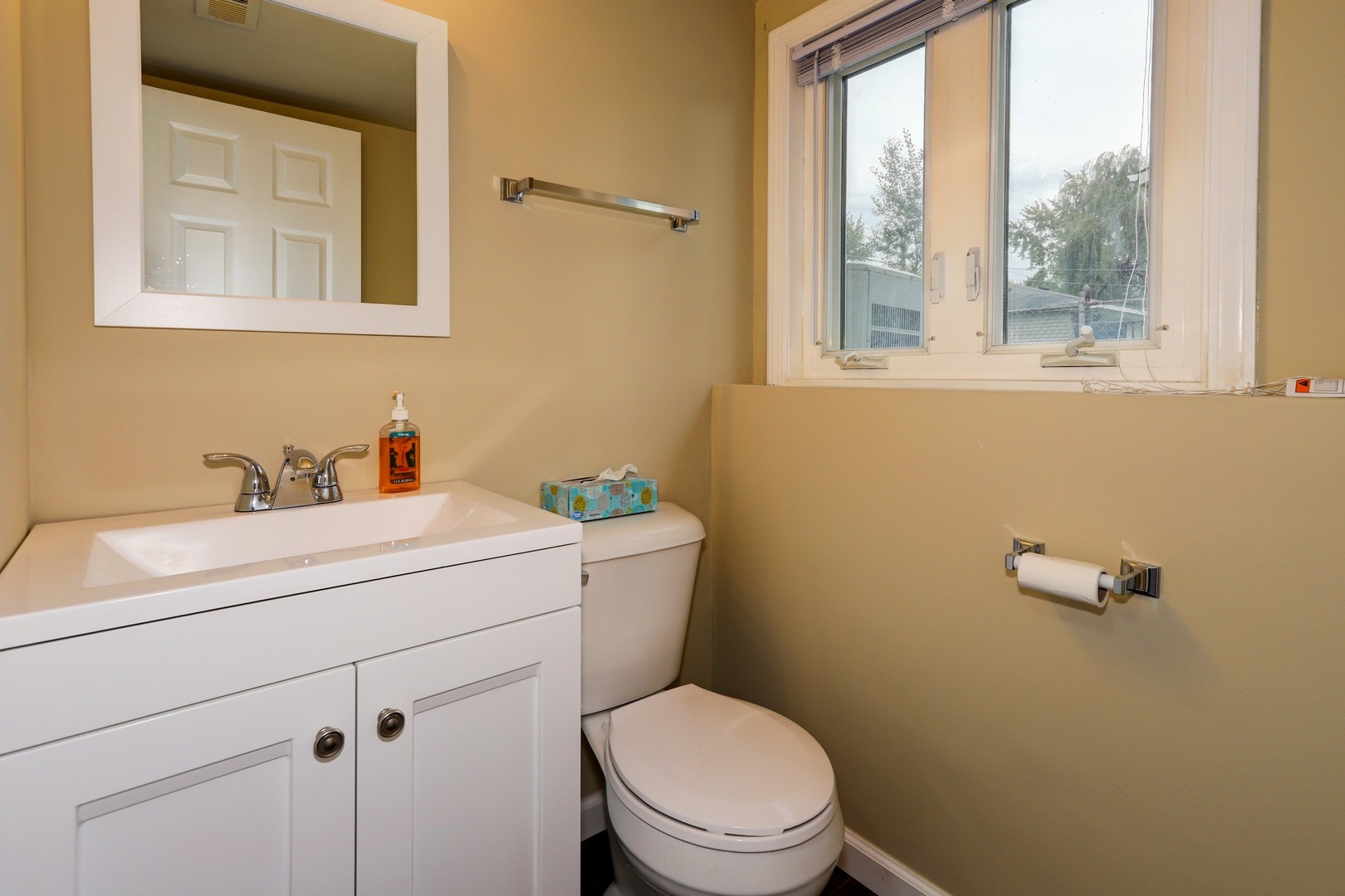237 Riverside Drive Bolingbrook, IL 60440 - Photo 12 of 23
