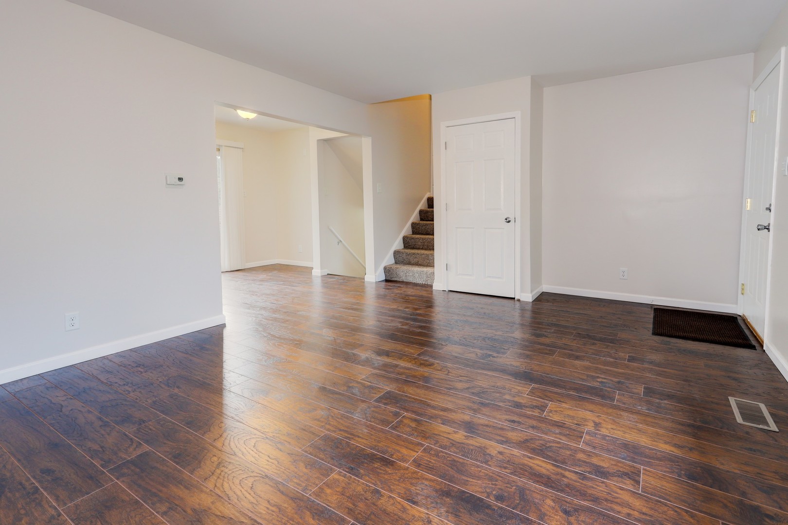 237 Riverside Drive Bolingbrook, IL 60440 - Photo 8 of 23