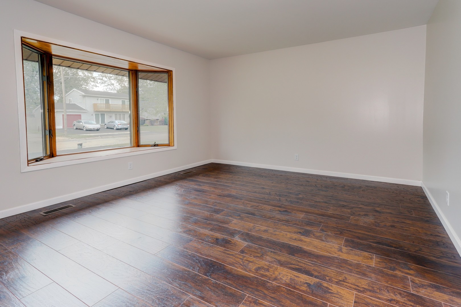 237 Riverside Drive Bolingbrook, IL 60440 - Photo 9 of 23