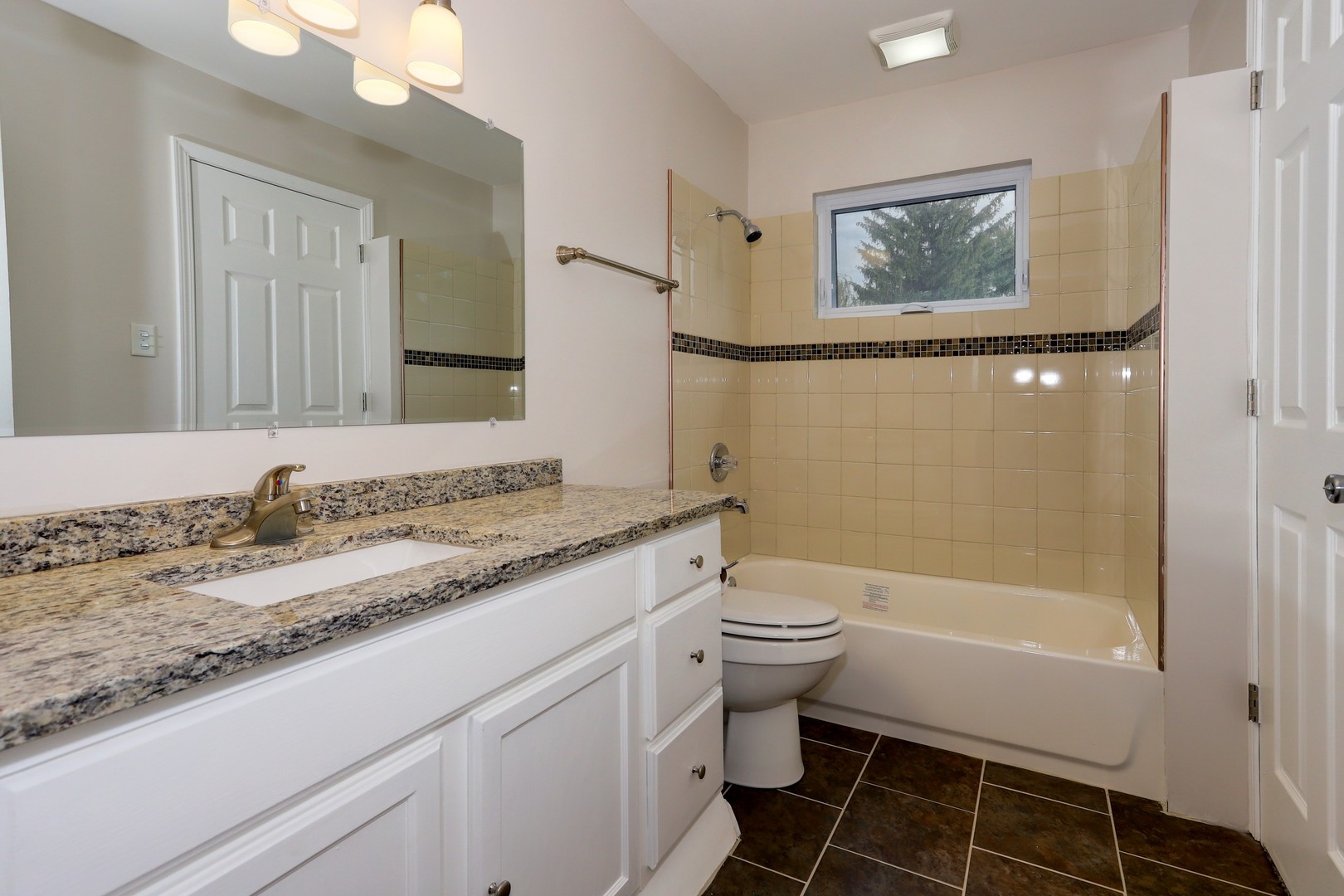 237 Riverside Drive Bolingbrook, IL 60440 - Photo 10 of 23
