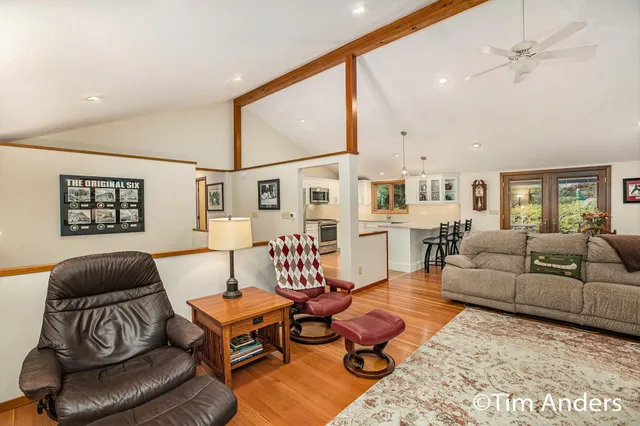 $699,900 | 4039 East Oxford Drive, Leland, MI 49654