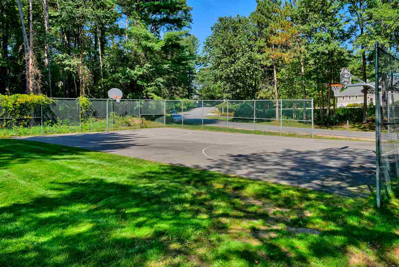 325 Winding Pond Road Londonderry, NH 03053 - Photo 22 of 27