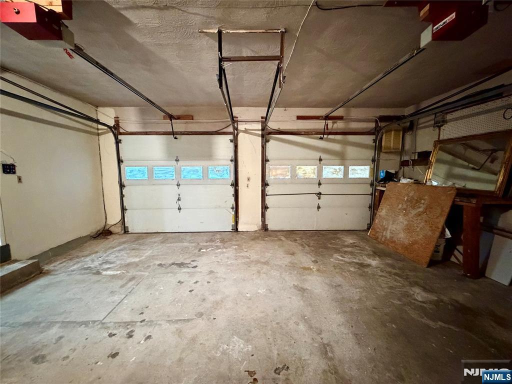 517 Fordham Place Paramus, NJ 07652 - Photo 21 of 25