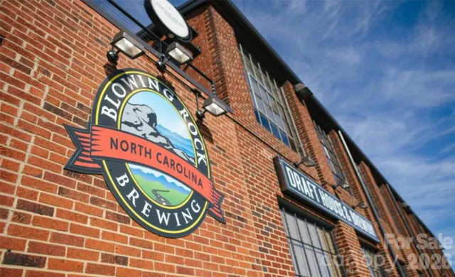 $226,990 | 1033 D 39th Ave Loop Northeast, Hickory, NC 28601