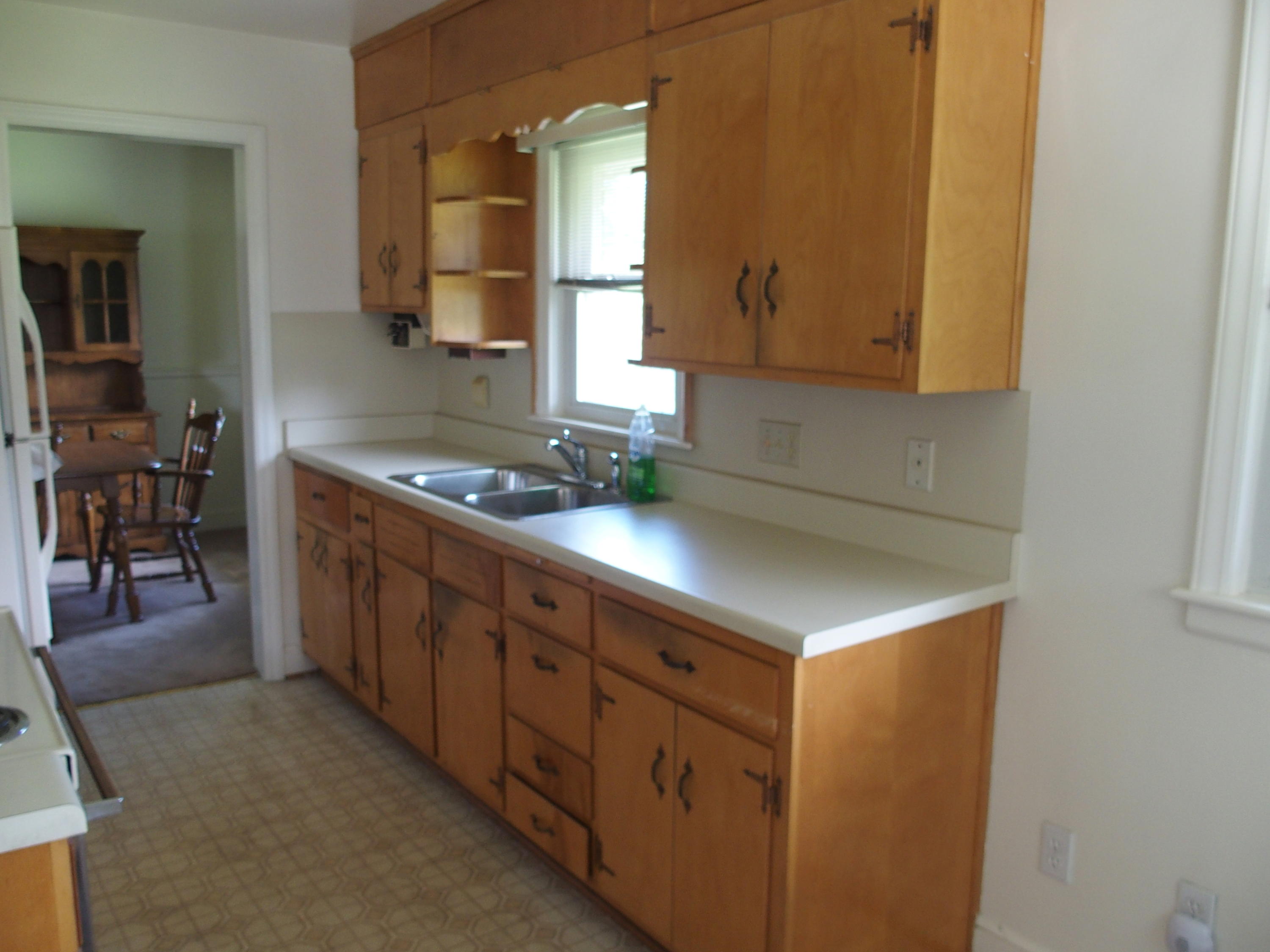 5811 Darby Road Roanoke, VA 24012 - Photo 4 of 25 P9280162