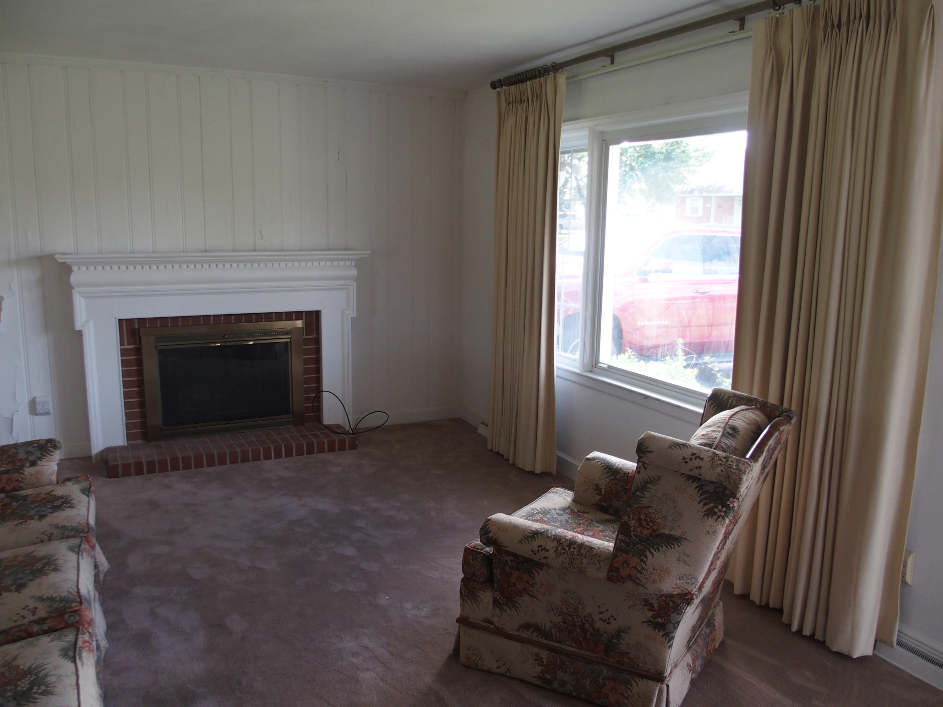 5811 Darby Road Roanoke, VA 24012 - Photo 7 of 25 P9280144