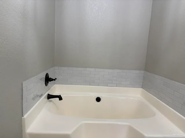 $2,650 | 3743 Chance Court, Gulf Breeze, FL 32563