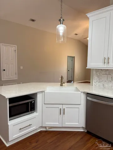 $2,650 | 3743 Chance Court, Gulf Breeze, FL 32563