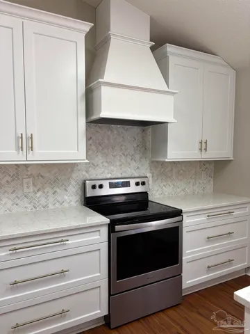 $2,650 | 3743 Chance Court, Gulf Breeze, FL 32563