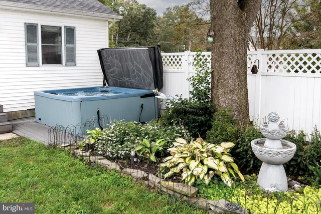 a view of a bird bath