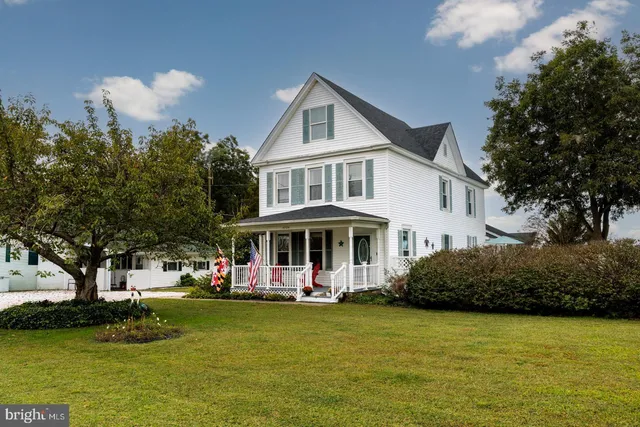 $449,900 | 4904 Ravenwood Road, Vienna, MD 21869