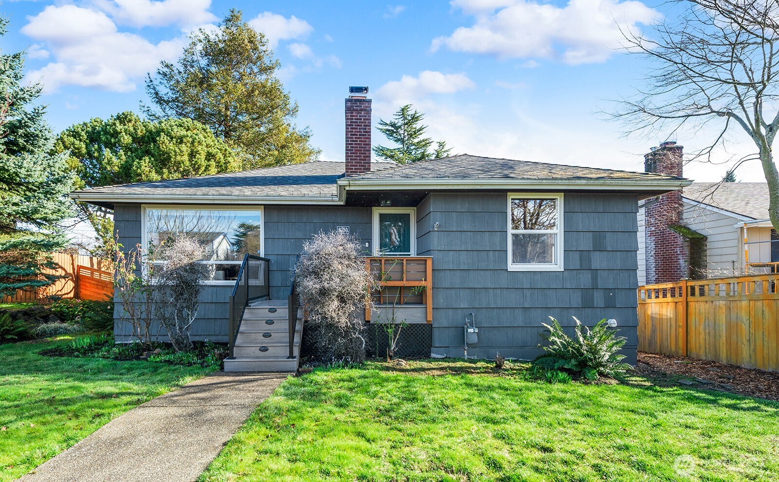 6750 36th Avenue Southwest Seattle, WA 98126 - Photo 2 of 38 Gallery Image 2