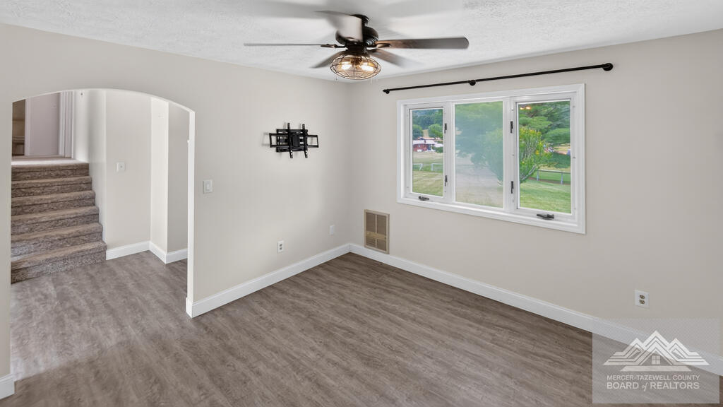 216 School Road Bluefield, VA 24605 - Photo 12 of 54 Gallery Image 12
