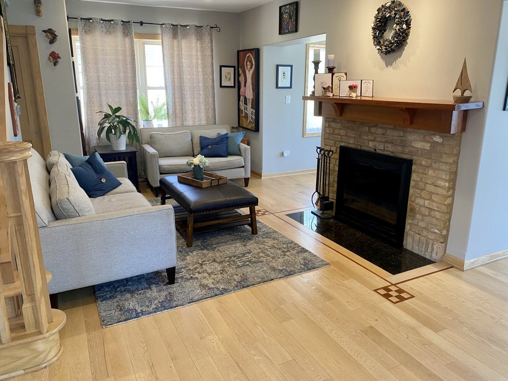 420 North Washington Avenue Park Ridge, IL 60068 - Photo 5 of 36 a living room with furniture and a fireplace
