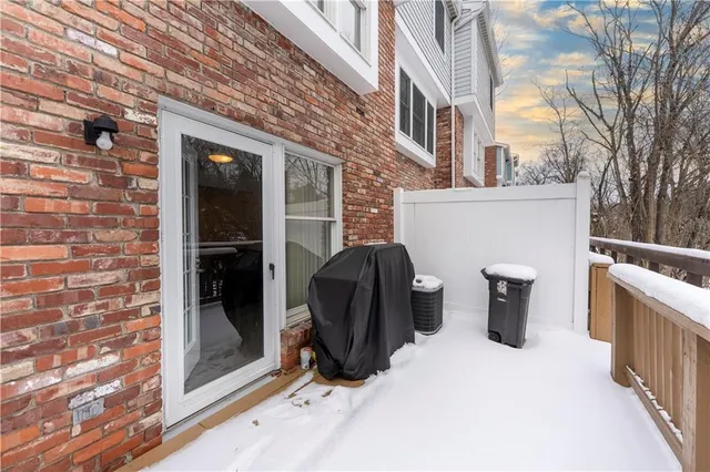 $190,000 | 202 Timberidge Drive, Bethel Park, PA 15102