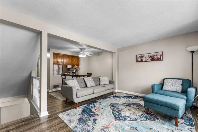 $190,000 | 202 Timberidge Drive, Bethel Park, PA 15102