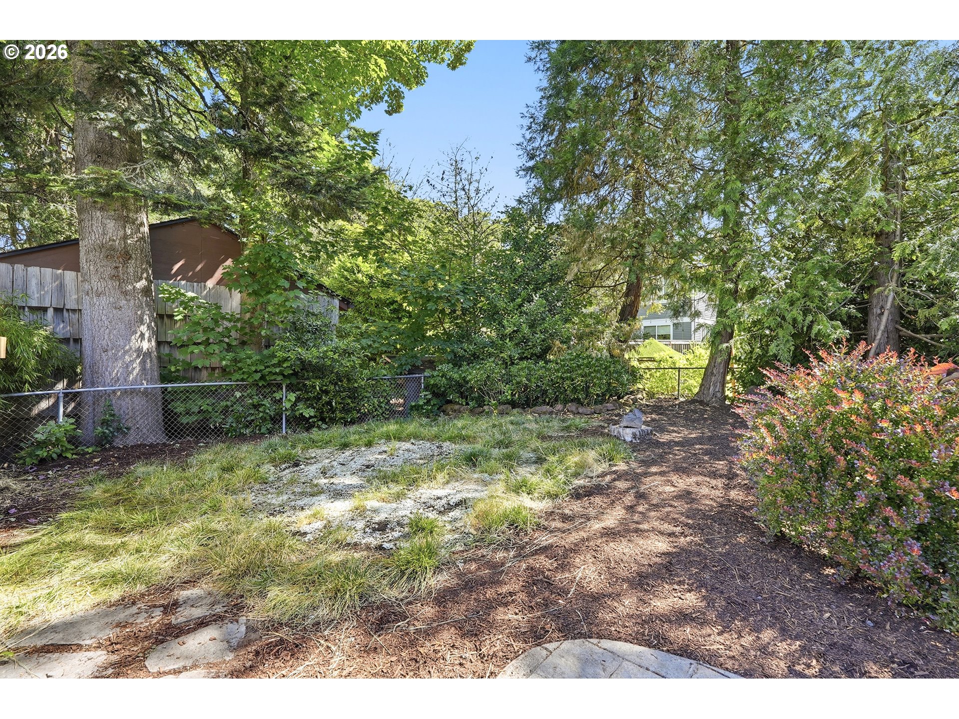 7464 Southwest 53rd Avenue Portland, OR 97219 - Photo 28 of 32