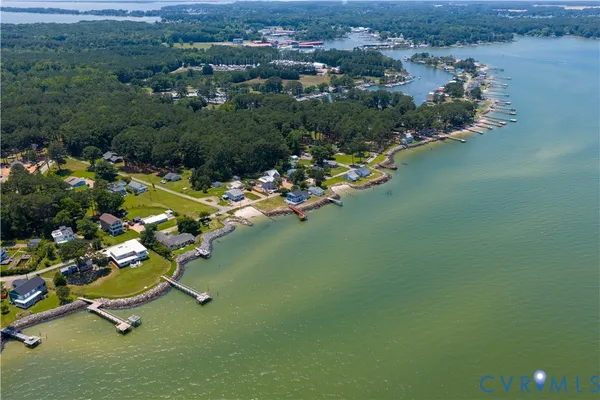 $899,000 | 154 Riverside Drive, Deltaville, VA 23043