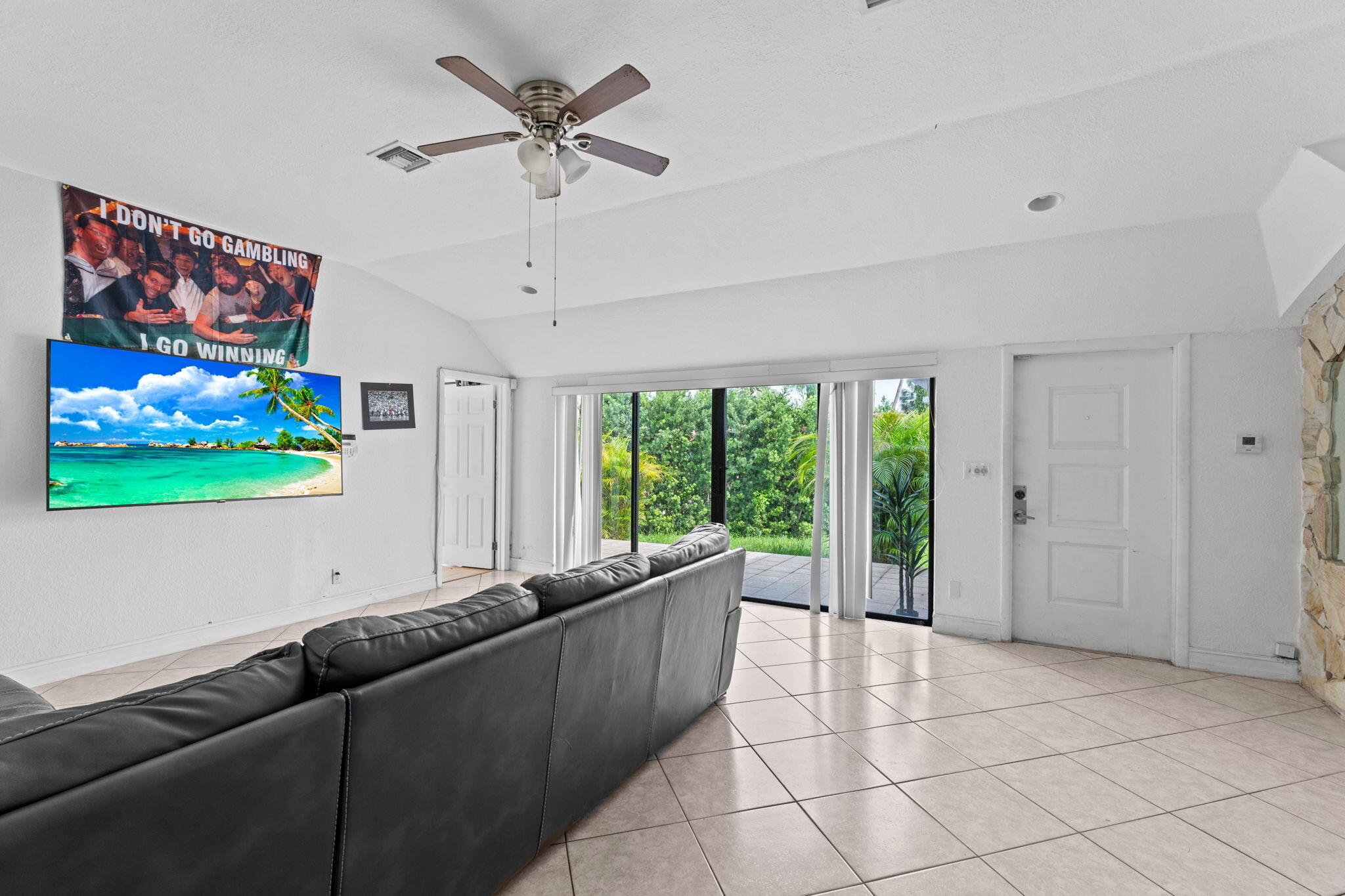1425 Northeast 4th Court Boca Raton, FL 33432 - Photo 9 of 66 9-web-or-mls-A7409467