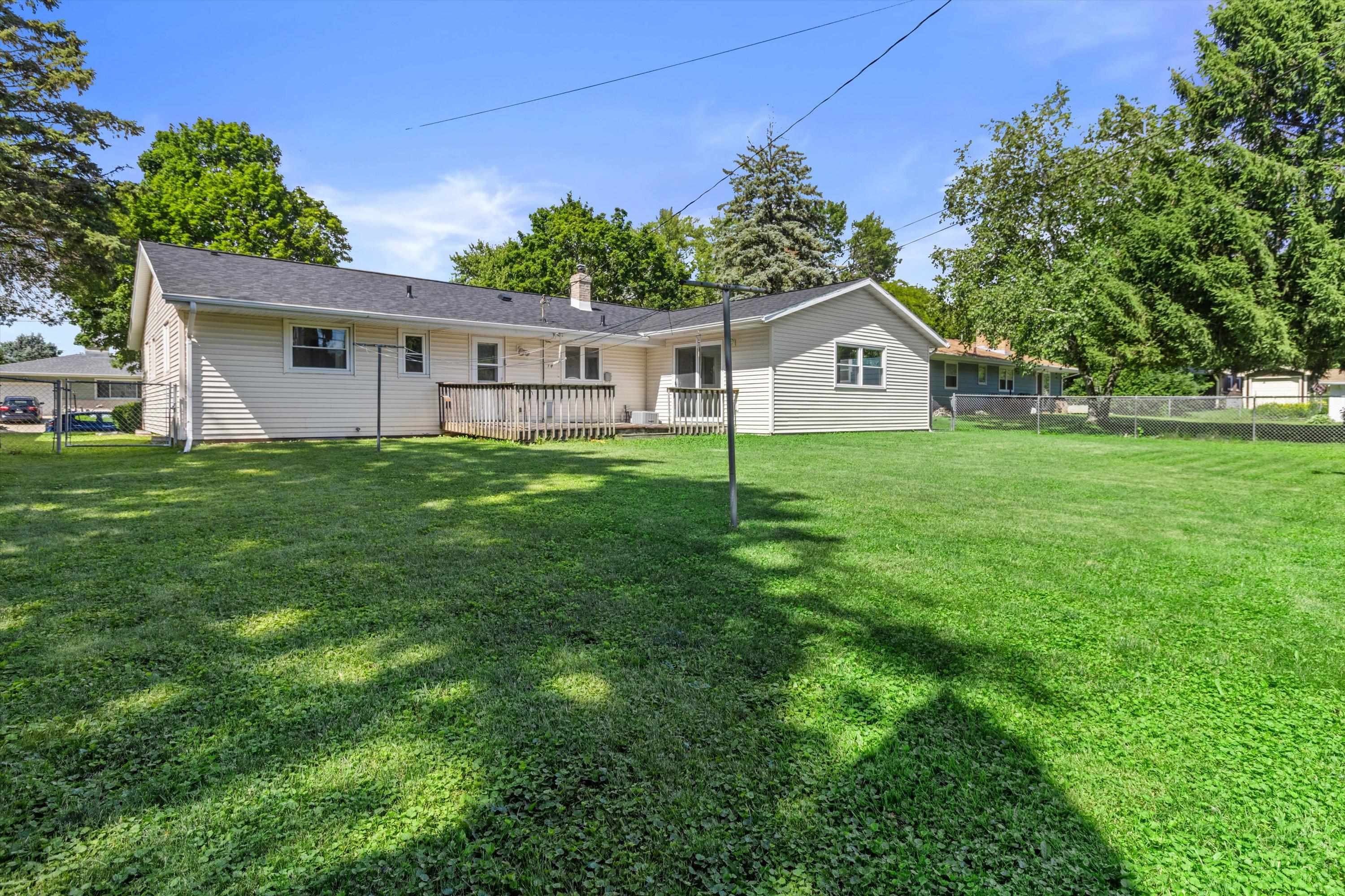 1813 Windom Way Madison, WI 53704 - Photo 29 of 34