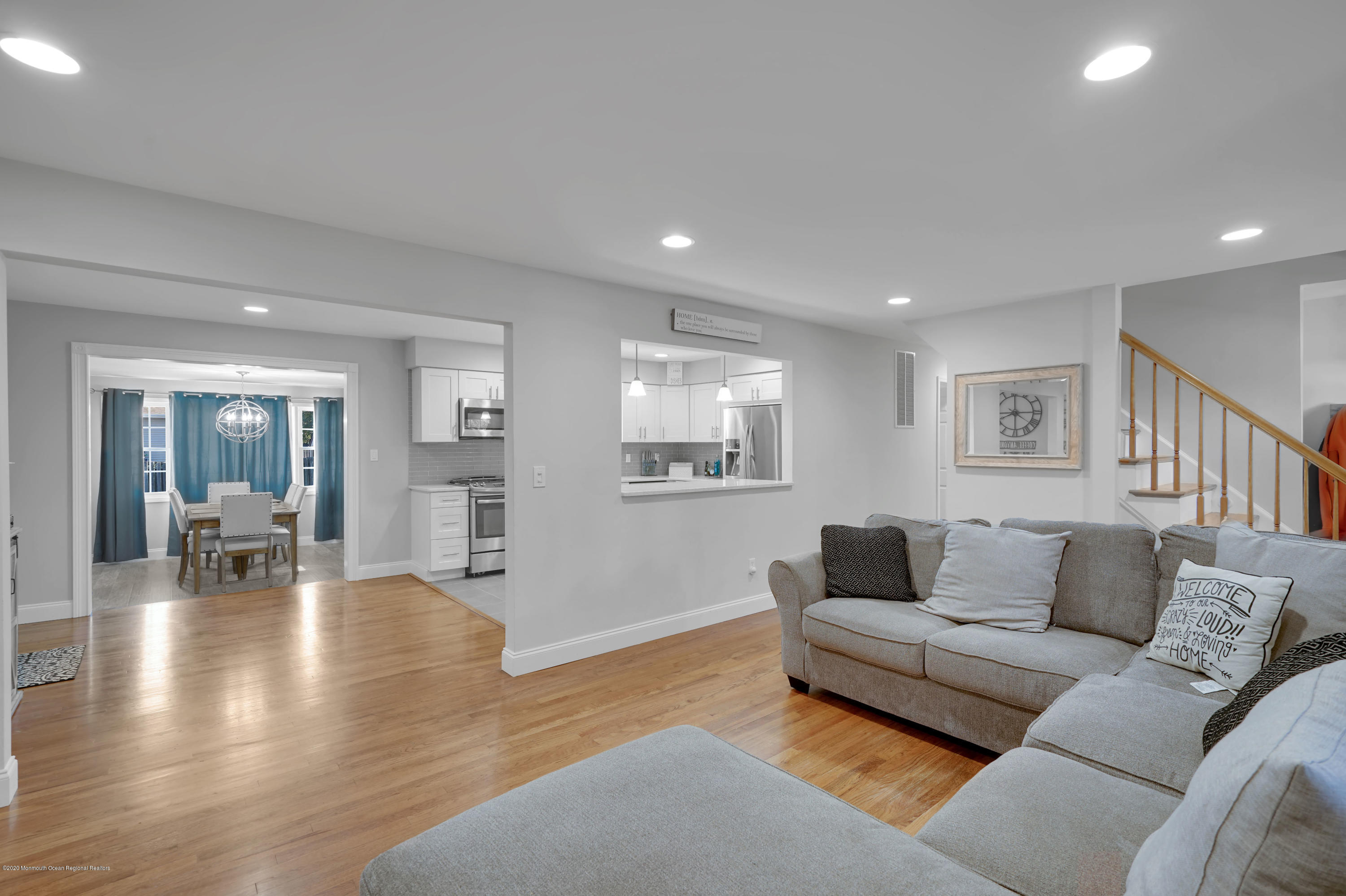 213 Mandarin Road Brick, NJ 08723 - Photo 3 of 25 Living room 2