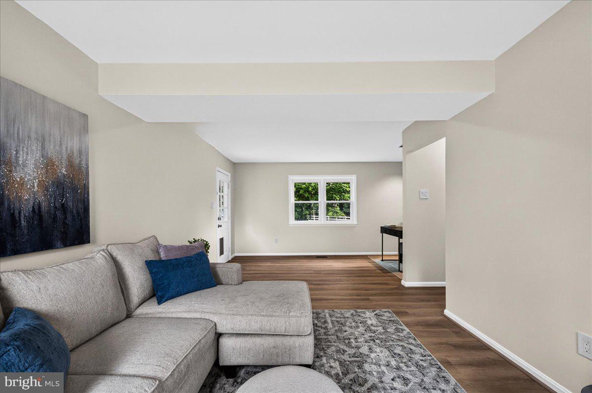 11057 Bishopsgate Court Reston, VA 20194 - Photo 24 of 72 Family Room/Office/Den