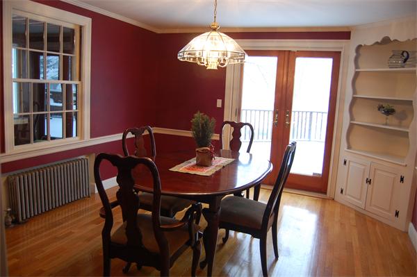 54 Clinton Road Melrose, MA 02176 - Photo 12 of 30 Gallery Image 12