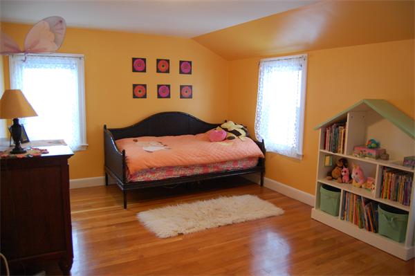 54 Clinton Road Melrose, MA 02176 - Photo 19 of 30 Gallery Image 19