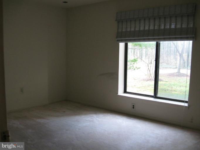 3021 Fallstaff Road, Unit 106B Baltimore, MD 21209 - Photo 6 of 12 Bedroom