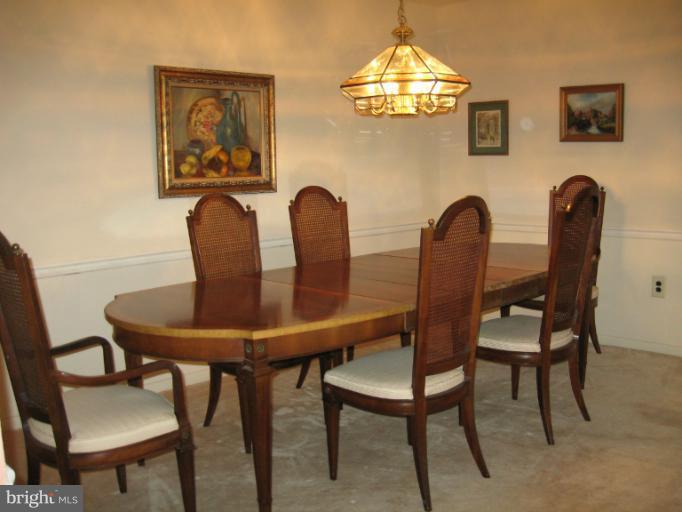 3021 Fallstaff Road, Unit 106B Baltimore, MD 21209 - Photo 8 of 12 Dining Room