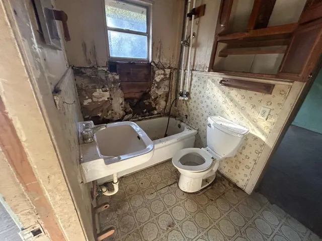 $71,249 | 710 East Walnut Street, Nocona, TX 76255