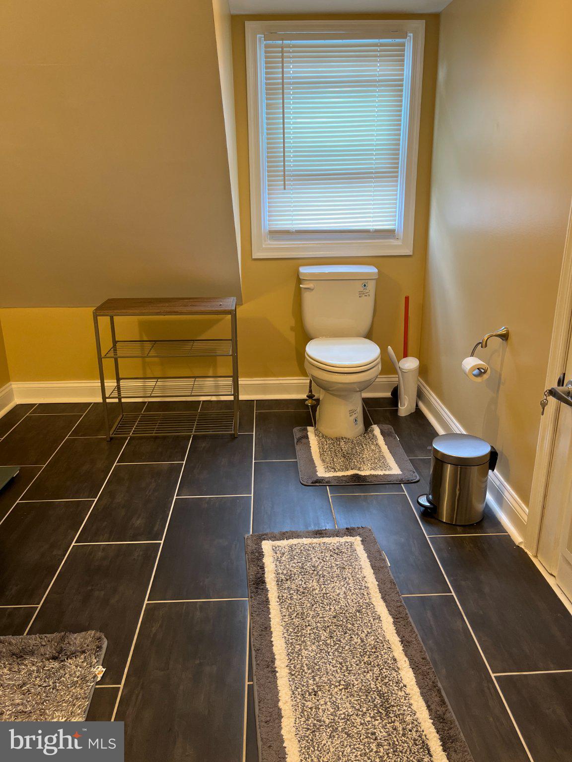 8228 Watersedge Road Baltimore, MD 21222 - Photo 11 of 35 Large Bathroom off of Main Bedroom