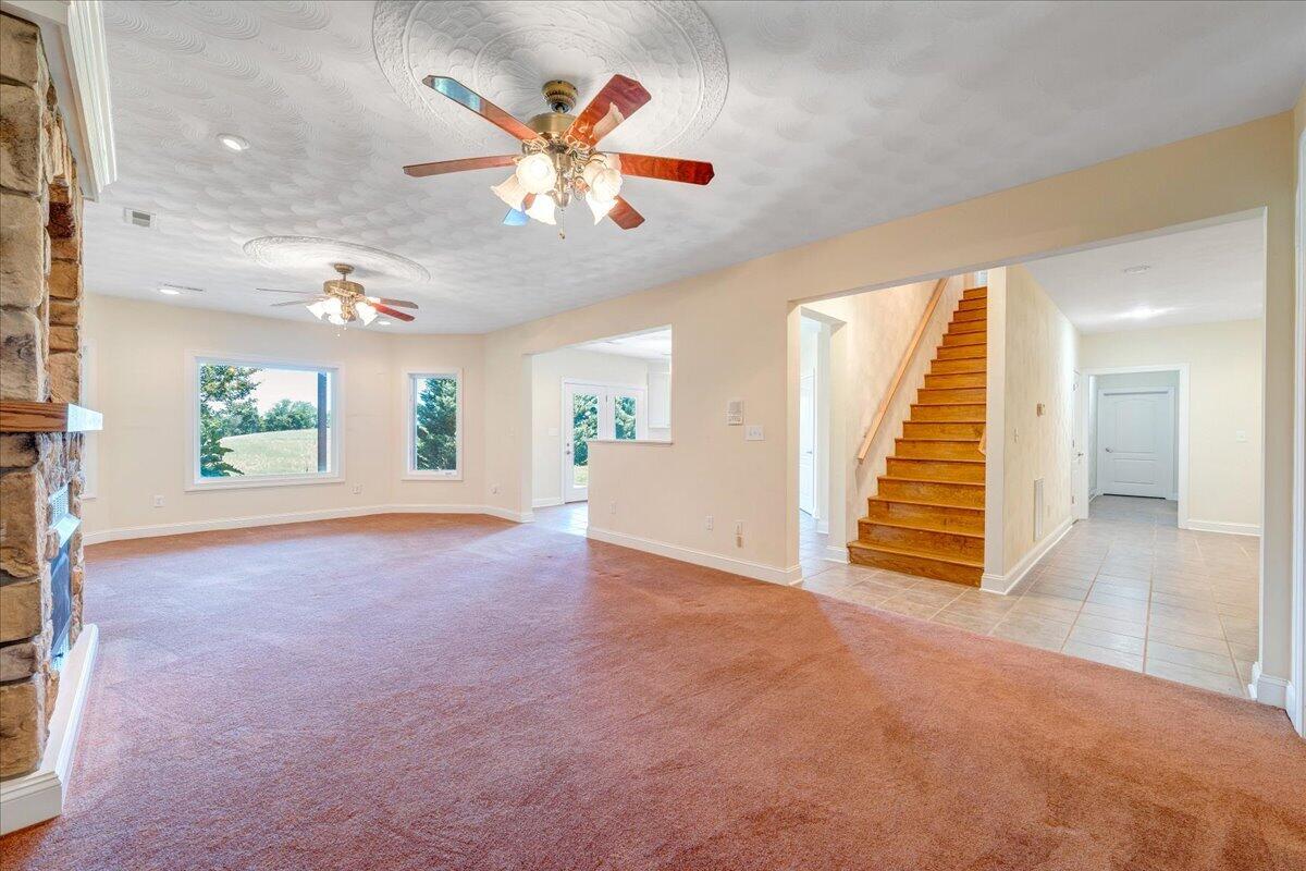 625 Frontier Way Fincastle, VA 24090 - Photo 63 of 105 en view interior of the house with wooden floor and windows