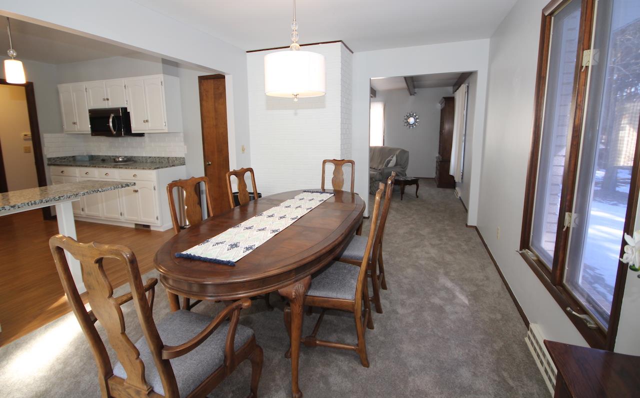 4122 South Meridian Road Mount Pleasant, MI 48858 - Photo 6 of 29 1837445-5.JPG