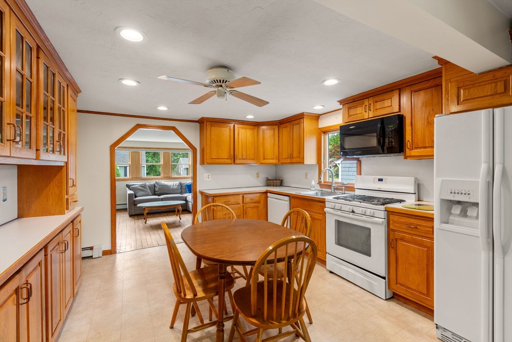 1080 Ocean Street Marshfield, MA 02050 - Photo 13 of 29