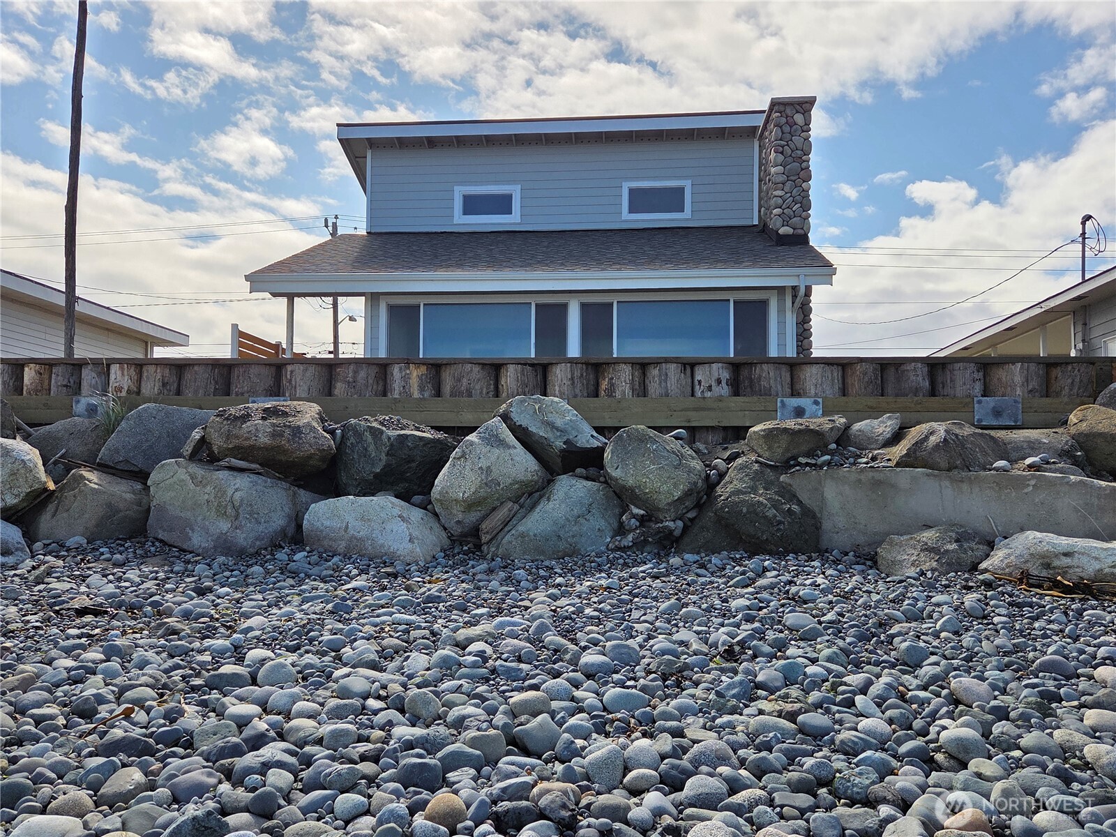 2629 West Beach Road Oak Harbor, WA 98277 - Photo 1 of 18