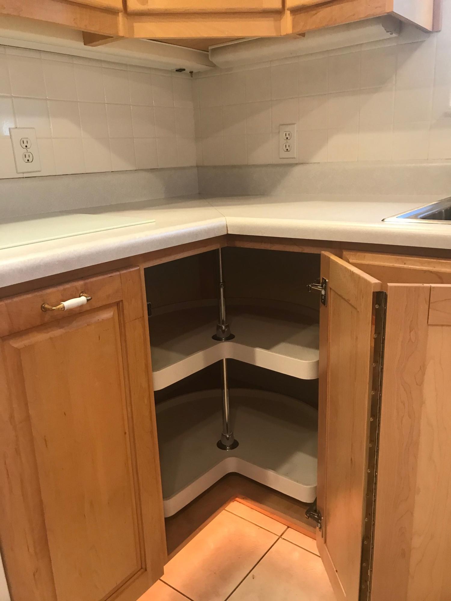 3606 Airport Road Crestview, FL 32539 - Photo 8 of 57 a window with an empty room