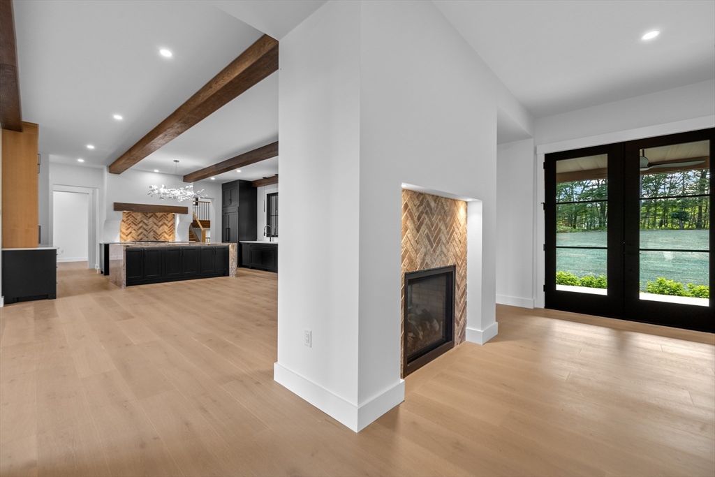 216 Greenwood Road Andover, MA 01810 - Photo 10 of 42
