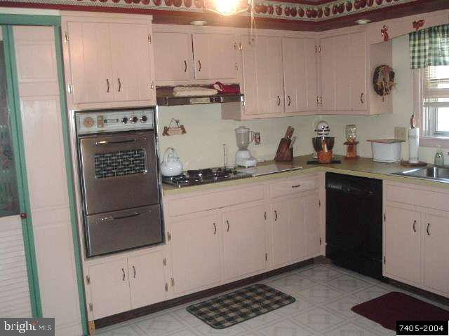 4361 Davidsburg Road Dover, PA 17315 - Photo 3 of 9 Gallery Image 3