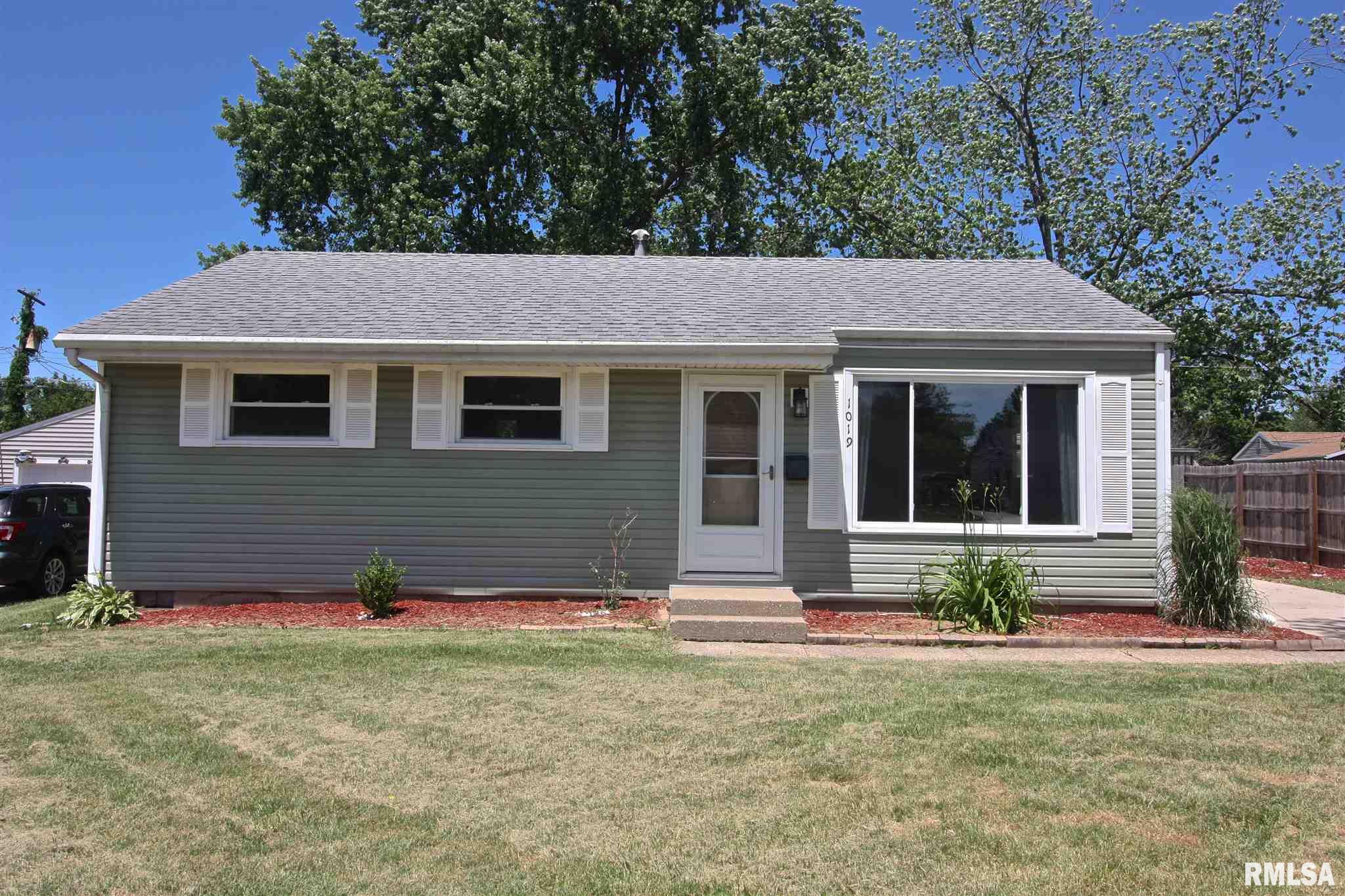 1019 Lincoln Road Marquette Heights, IL 61554 - Photo 1 of 36 Gallery Image 1