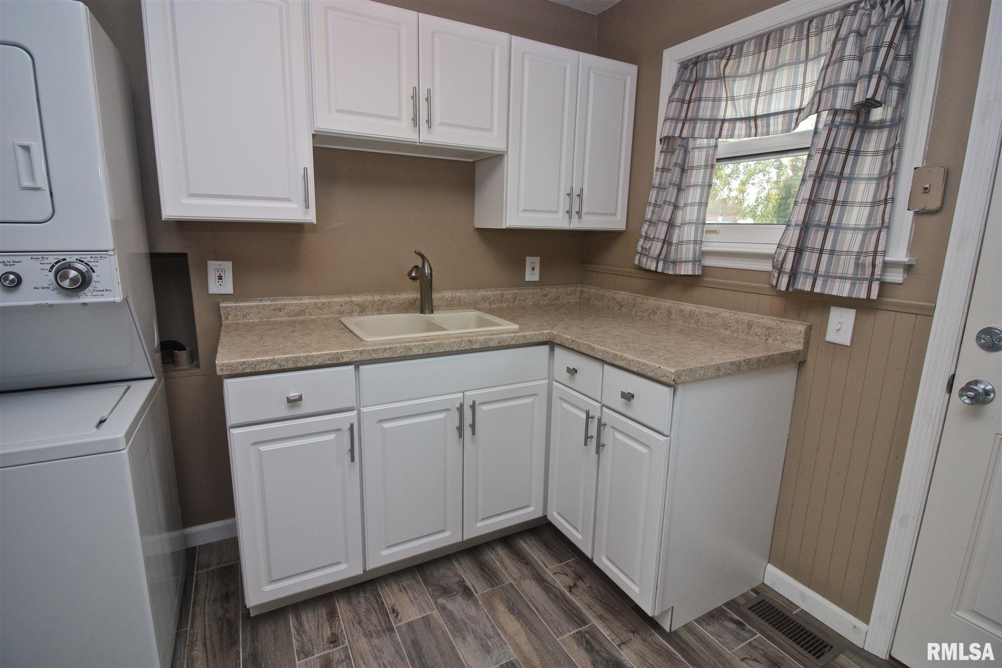 1019 Lincoln Road Marquette Heights, IL 61554 - Photo 20 of 36 Gallery Image 20