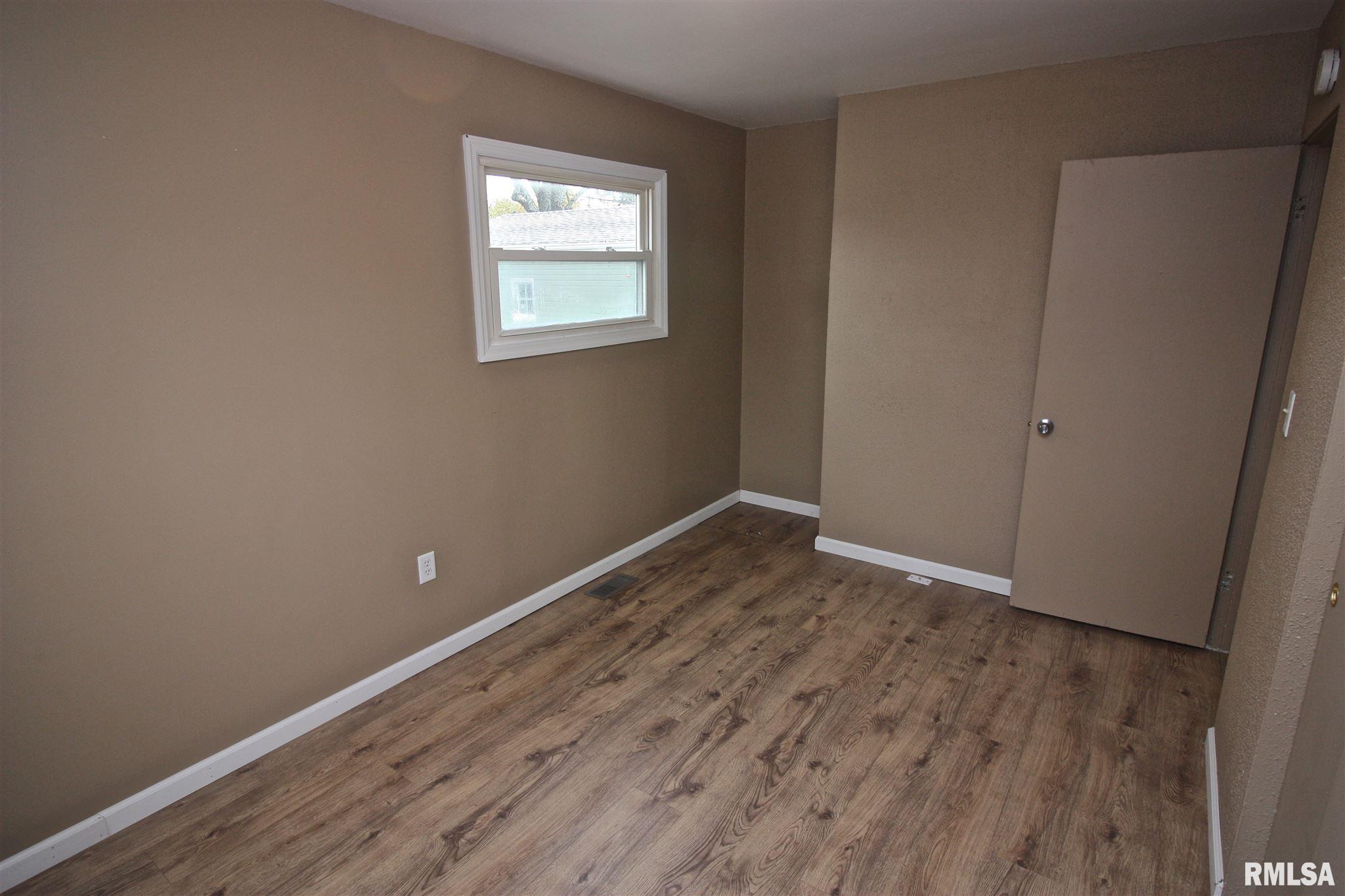 1019 Lincoln Road Marquette Heights, IL 61554 - Photo 26 of 36 Gallery Image 26