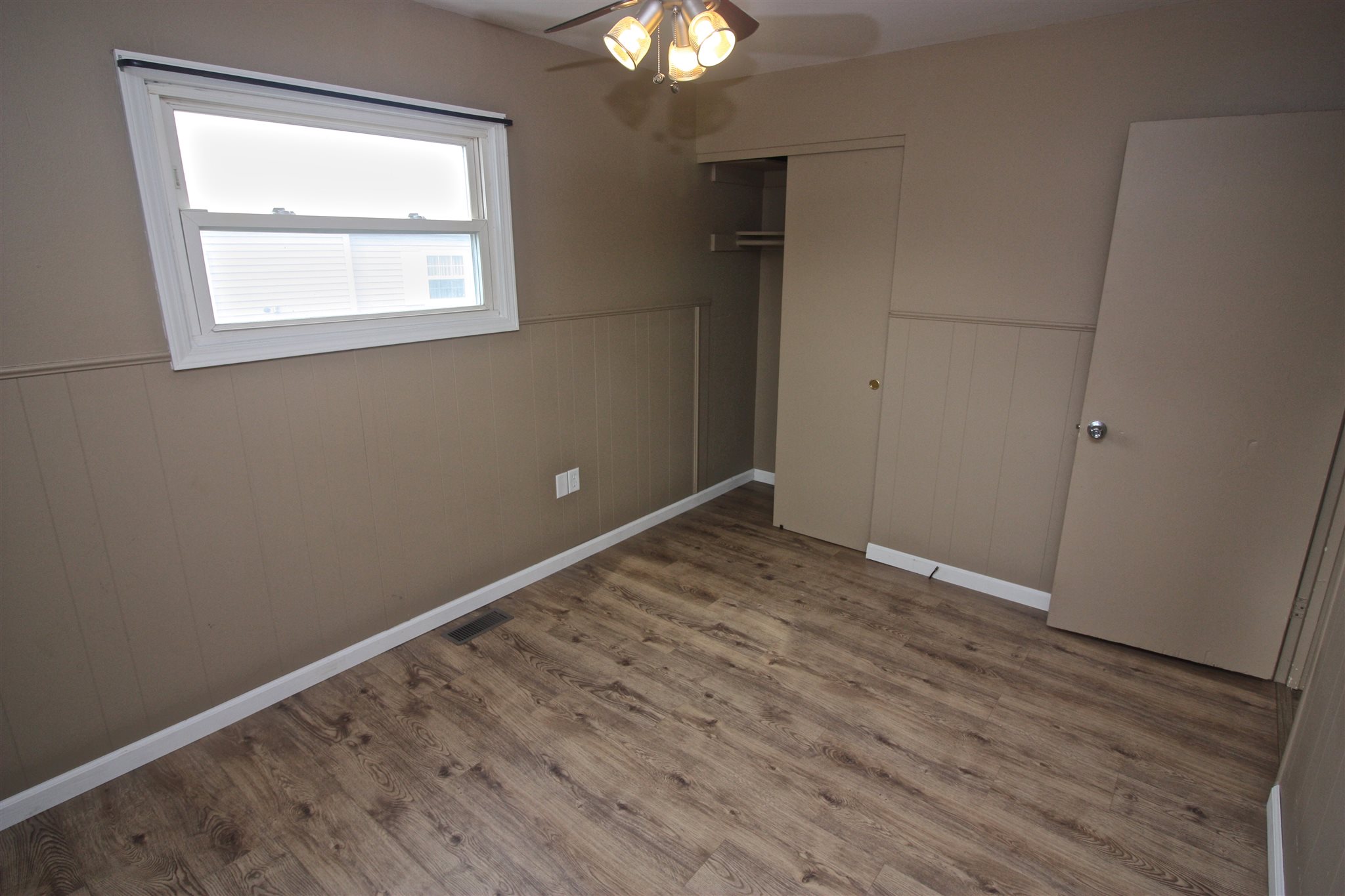 1019 Lincoln Road Marquette Heights, IL 61554 - Photo 28 of 36 Gallery Image 28