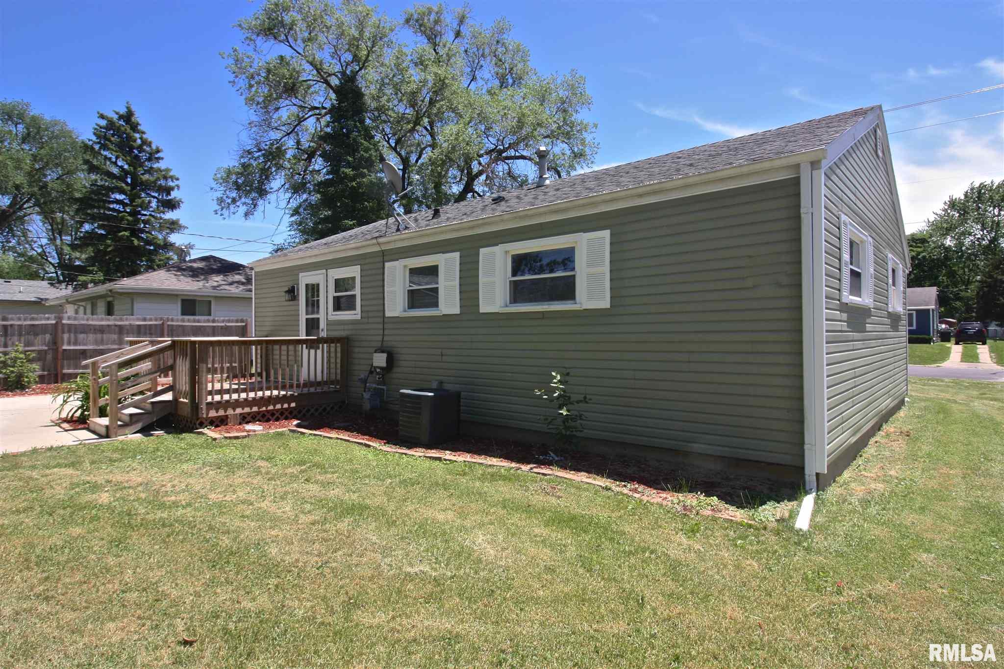 1019 Lincoln Road Marquette Heights, IL 61554 - Photo 9 of 36 Gallery Image 9