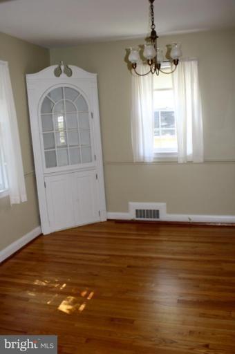 308 Weatherbee Road Towson, MD 21286 - Photo 2 of 6 Dining Room
