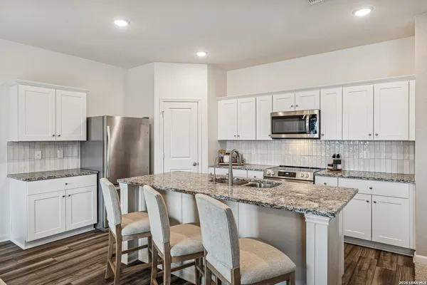 $2,150 | 5822 Lilac Landing, Converse, TX 78109